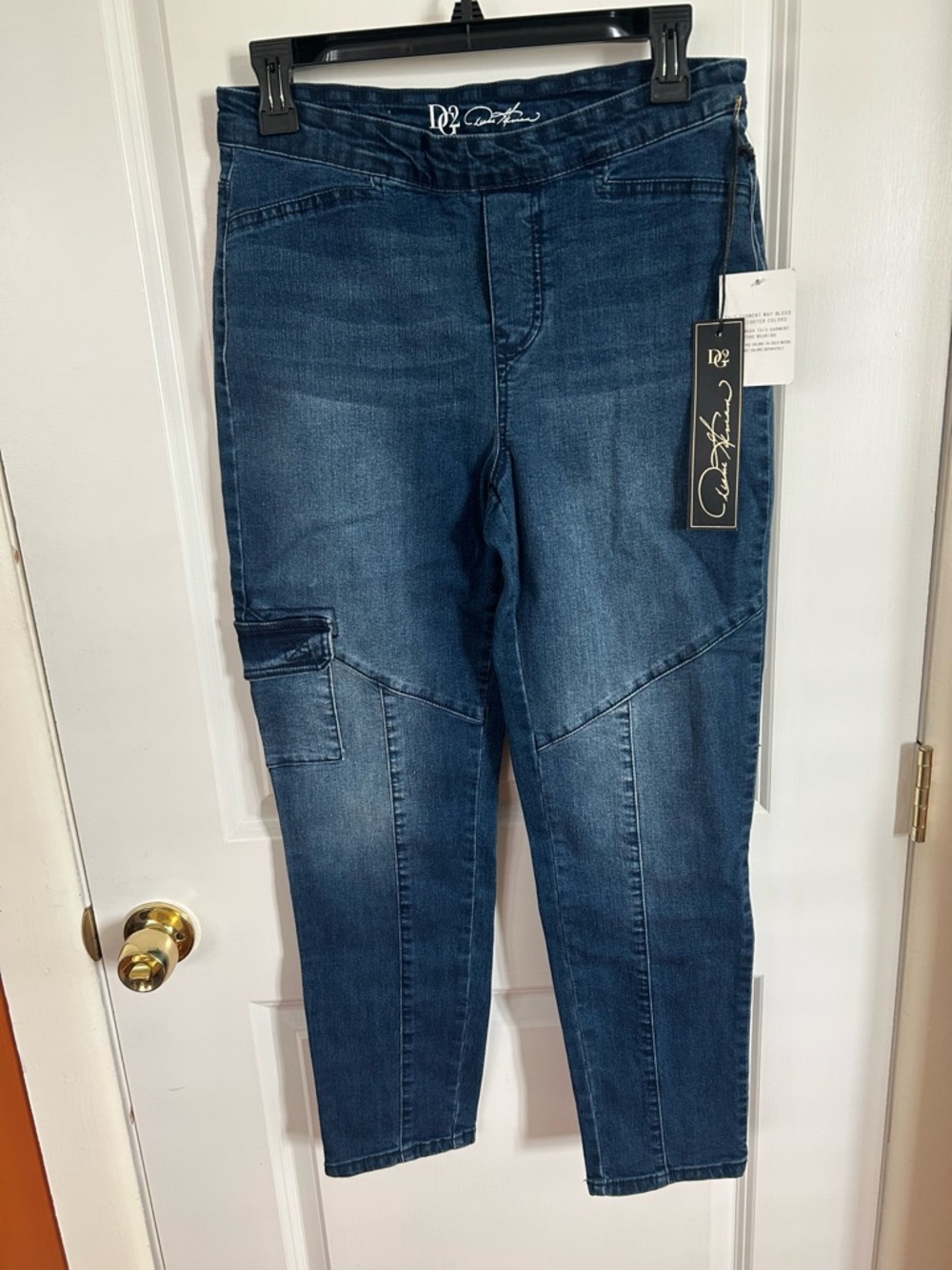 DG2 by Diane Gilman Indigo Blue Cargo Pocket Jeggings